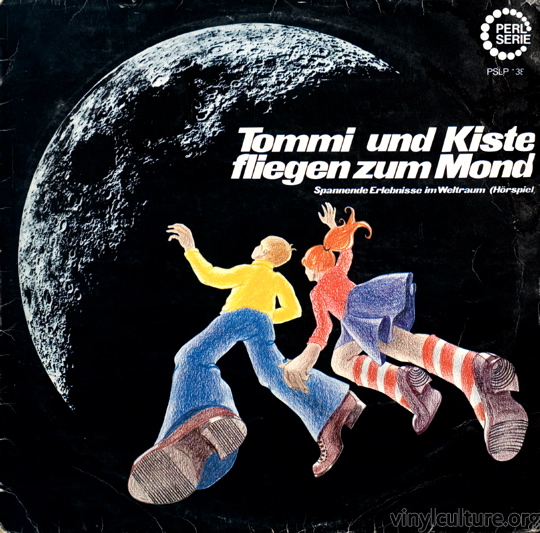 tommi_und_kiste_mond.jpg