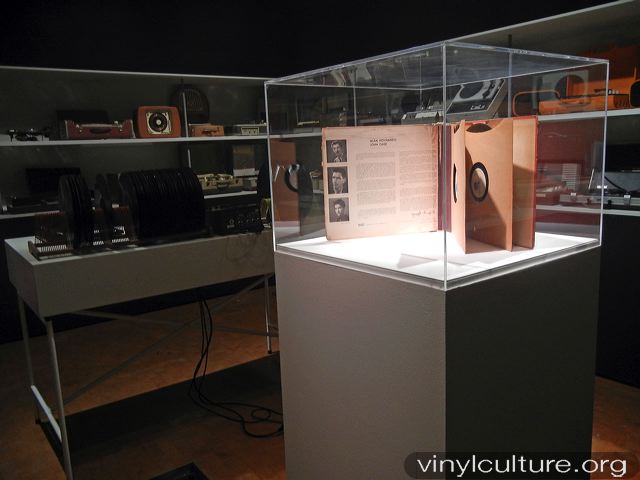 zkm_2012_10_cage_aufbau_46.jpg